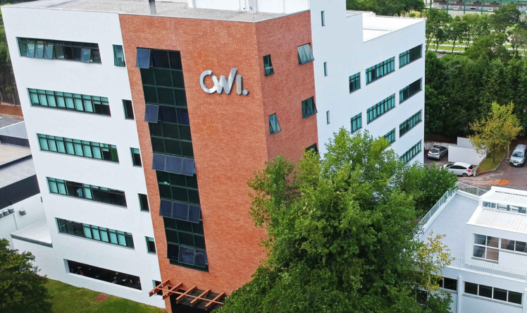 Facade of the CWI headquarters in São Leopoldo.