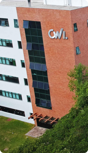 Foto do prédio da CWI na cidade de São Leopoldo (RS).