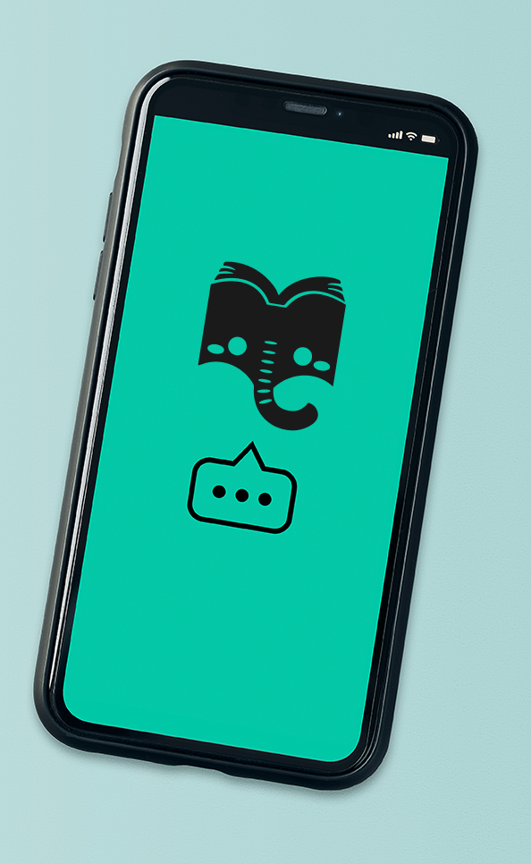 Um smartphone exibe o logotipo do Elefante Letrado sobre um fundo verde.